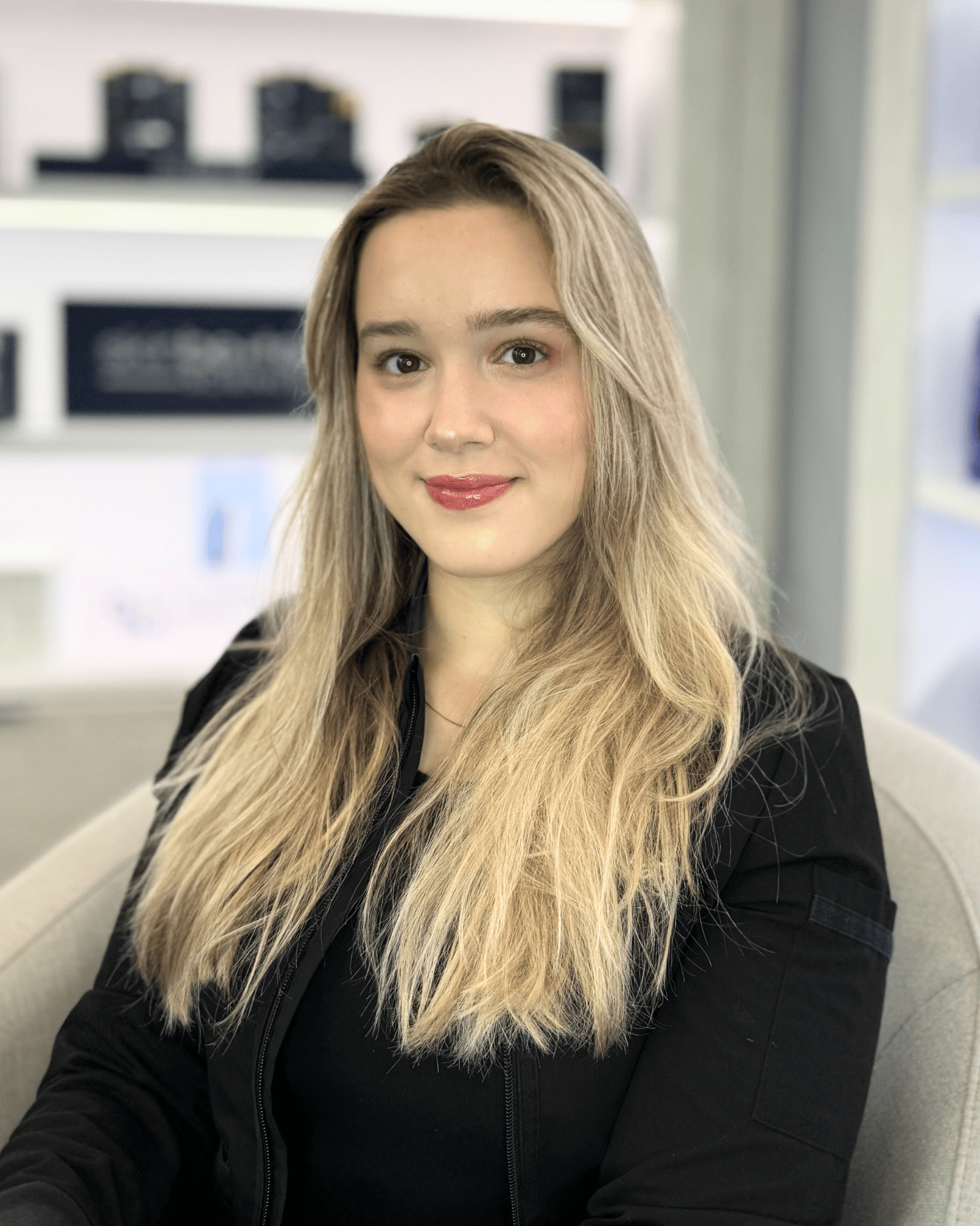 Camila Gulin, Injector, NP